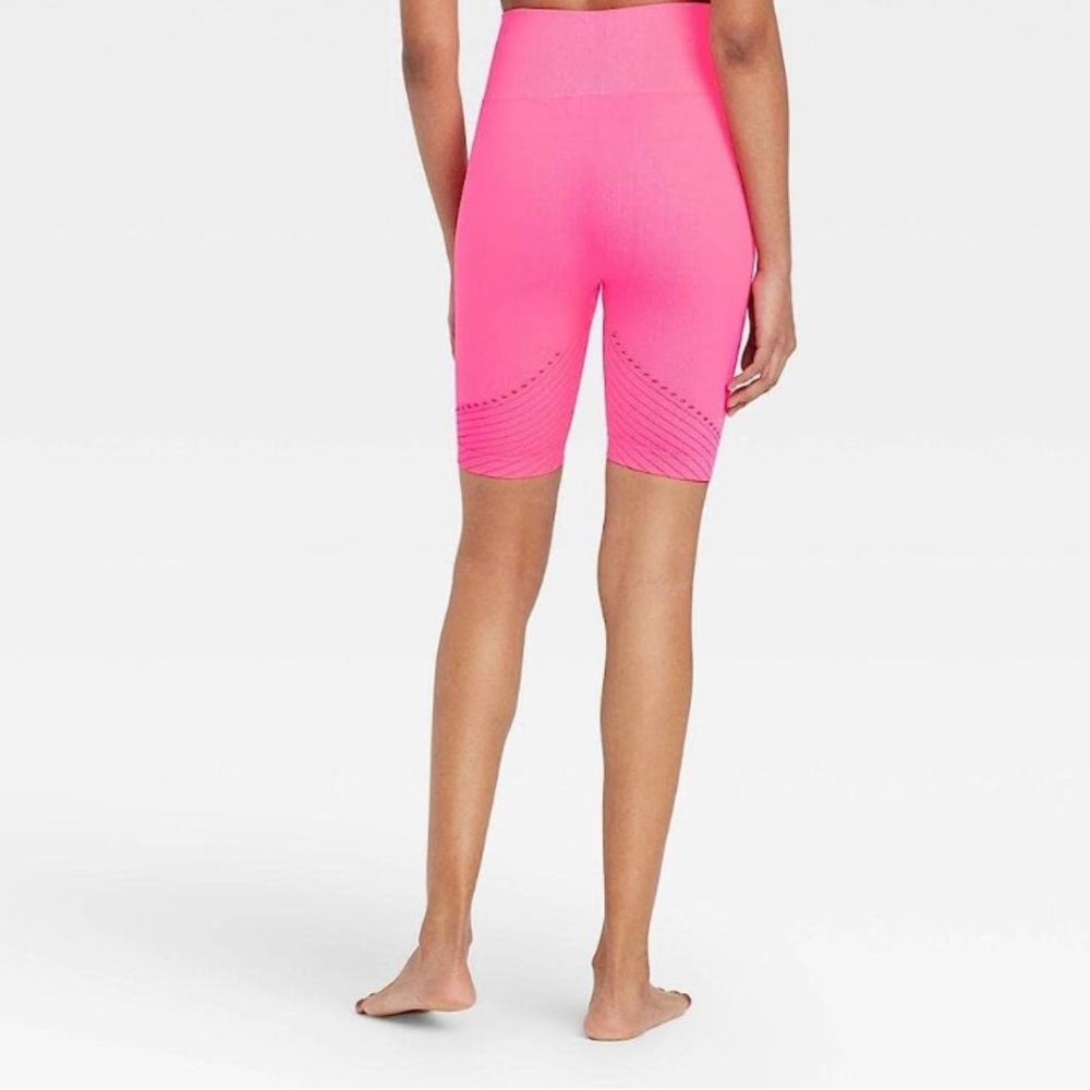 (A55) NEW JoyLab Women's High-Rise Seamless Bike Shorts 7", Pink, Size M, NWOT - Picture 3 of 9